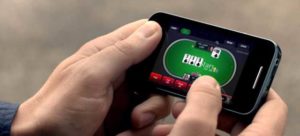 ¿Cómo jugar por dinero real en Pokerstars de un celular?